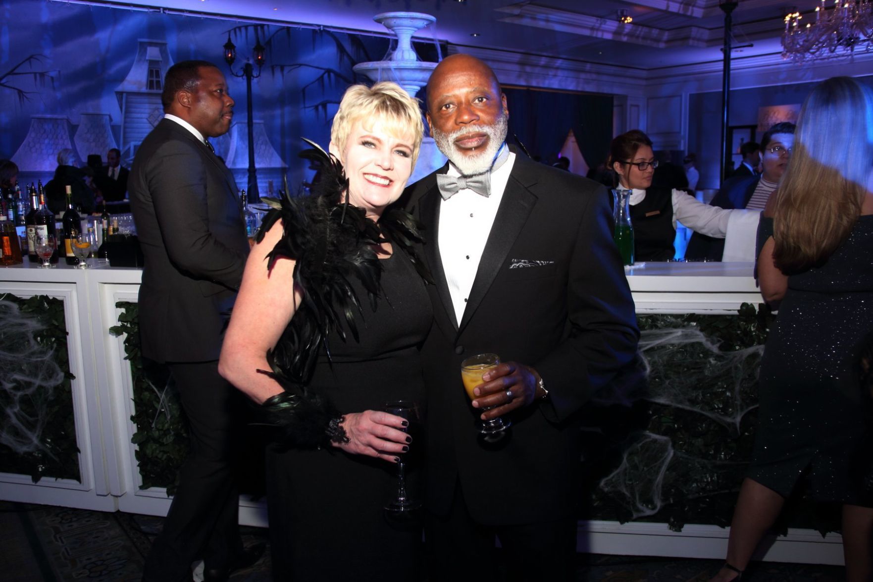 Tamara Reavis, Lou Rogers